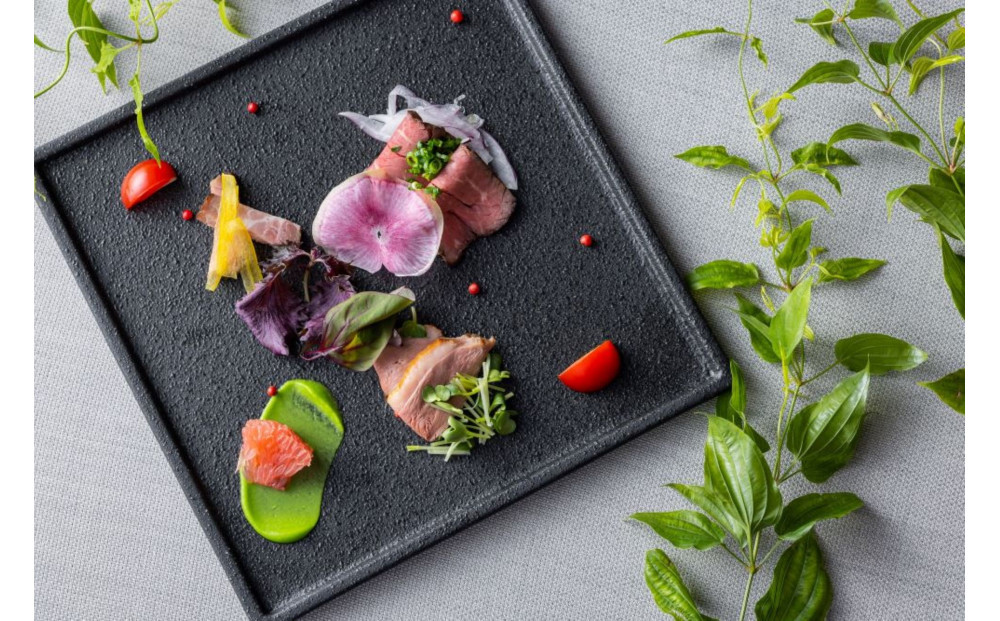 森ã®äžã®å°ããªã¬ã¹ãã©ã³