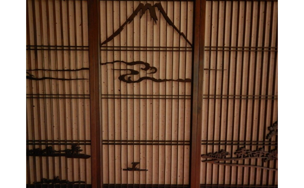 ä»ãŸã§ç¥ããªãã£ãäžä¿æŸåãå§éšãé¢ãæ¥æ¬åºåãäžäººå ããæ°è»œã«äžæ¥æ
å¿ ïœçŸœè¡£ããã«ã§ã¢ãŒããæåŠãæŽå²ãç¥ãæŸåãæž
ããŠäžä¿æŸåãæ
ããïœ