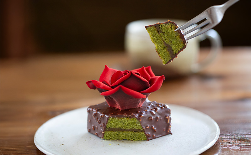 【ELEGRANT　U】薔薇の抹茶チョコレートケーキ　洋菓子　ケーキ　抹茶　チョコレート　静岡　浜松市