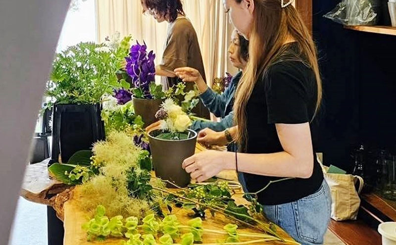 「季節の花を楽しむフラワーレッスン チケット（1回分）」資材一式付き フラワーアレンジメント フラワーデザイナー 対面レッスン 季節の花 Kazen 静岡 浜松市
