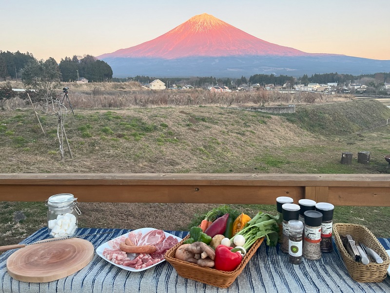 0600-98-01 【1日1組限定】 プライベートグランピング MT. FUJI SATOYAMA VACATION 1泊宿泊チケット