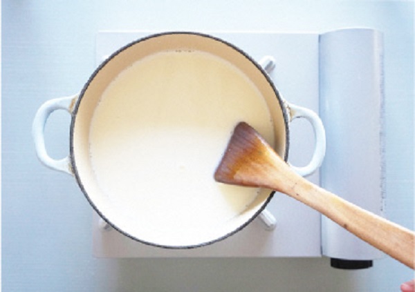 0019-06-01 ãã§ãŒã COW RESORT IDEBOK ææŸãããŠã®ç乳䜿çšïŒ ããŒãºäœãäœéš ã2åæ§ã