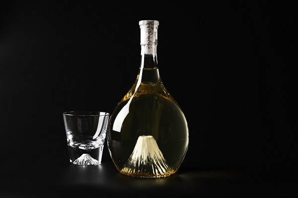 0087-97-01 富士の酒 「飛竜乗雲」 -純米大吟醸- 900ml