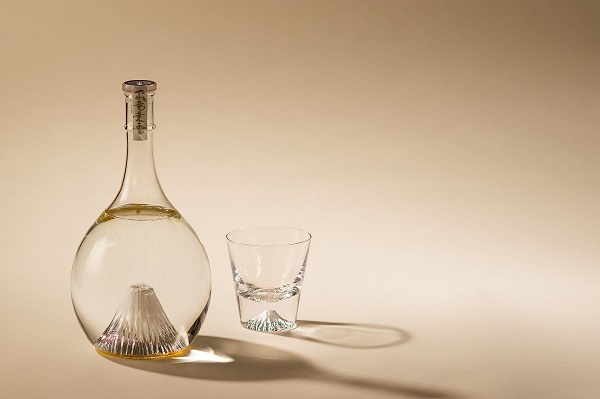 0087-97-01 富士の酒 「飛竜乗雲」 -純米大吟醸- 900ml