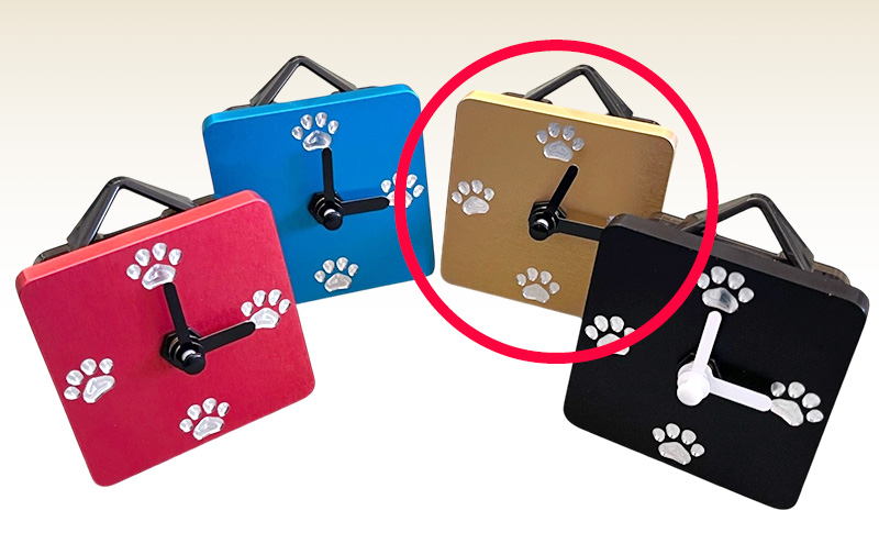 アルミ製 にくきゅう時計 (ゴールド ) インテリア 時計 置き時計 掛け時計 コンパクト キッチン トイレ 子供部屋 肉球 静岡県 島田市