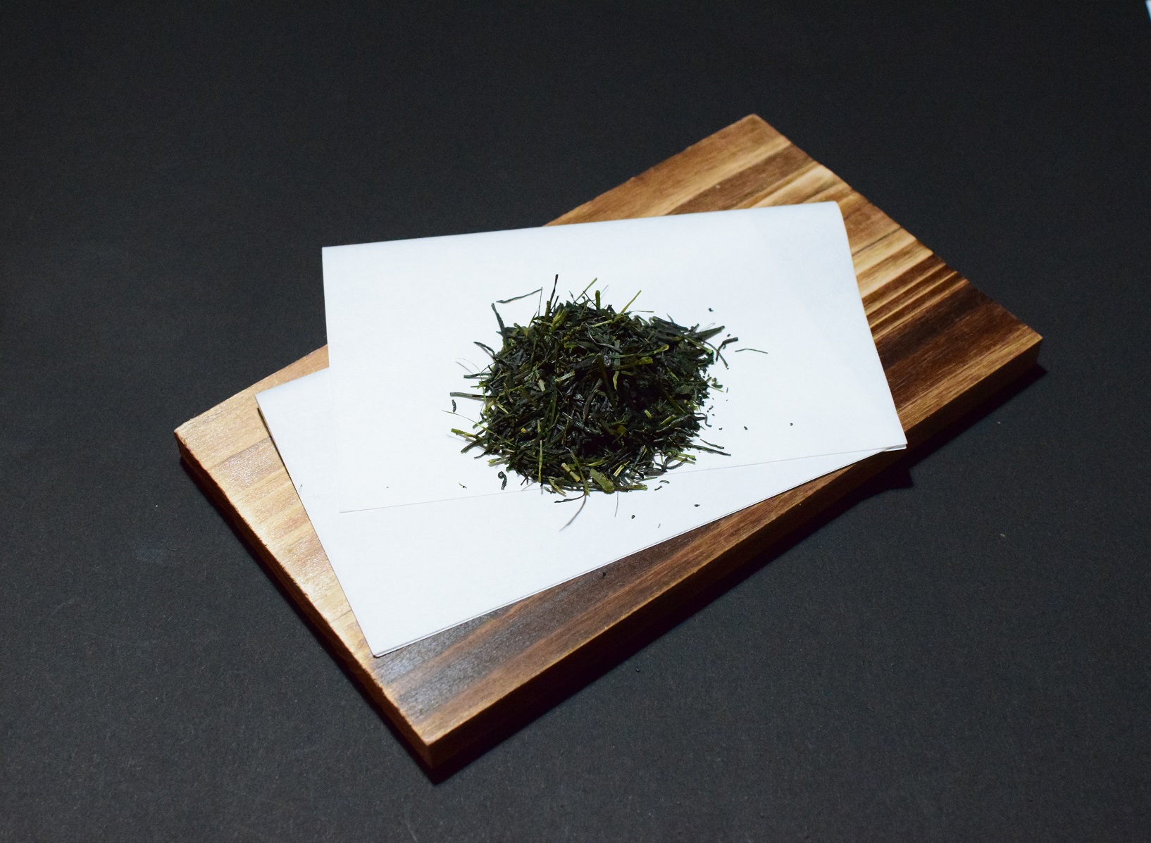 店主が贈り物に薦める逸品。一番摘み高級煎茶「やぶきた」 3袋セット [sf001-282]