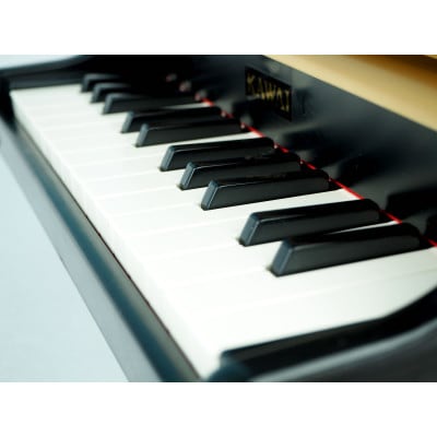 カワイのミニグランドピアノ(黒)1191【1510036】
