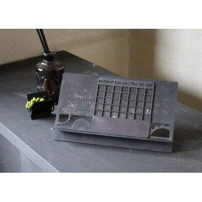 【インダストリアル】アイアン万年カレンダー(ポップ)【1476288】