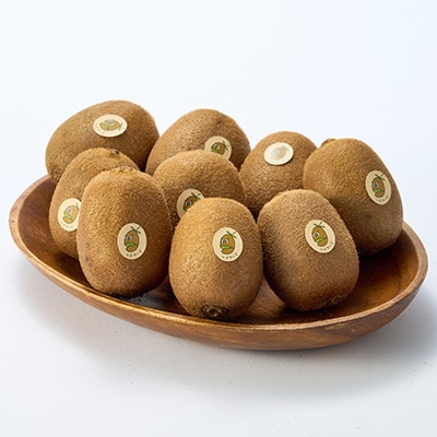 5882　掛川産グリーンキウイ「ヘイワード」8〜9個(ギフト箱入り)【配送不可地域：離島・北海道・沖縄県・四国・九州】【1603135】