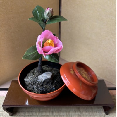 【冬 わびすけつばき】四季を彩る創作草もの盆栽(工芸品)〜工房椿【配送不可地域：離島・北海道・沖縄県】【1599117】