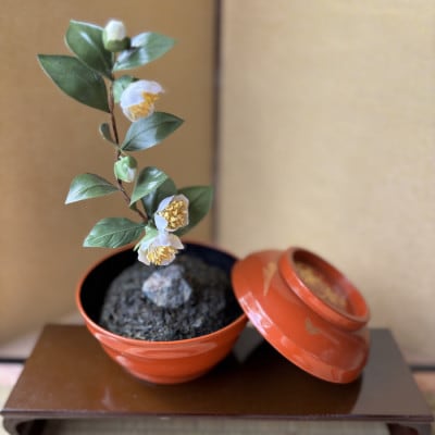 【茶の花】四季を彩る創作草もの盆栽(工芸品)〜工房椿【配送不可地域：離島・北海道・沖縄県】【1599129】