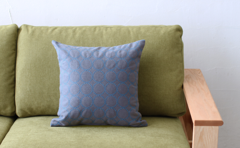 ã¯ãã·ã§ã³ ãããã ã¿ã³ããªã³ ã°ã¬ãŒ(ãã«ãŒ) æ£æ¹åœ¢ çŽ 45 à 45cm ãããã«ããã³ dop tambourine çå° åºç¹ ãœãã¡ å®¶å
· ã€ã³ããªã¢ ç§å±±æšå·¥ ç§å±±æšå·¥æ ªåŒäŒç€Ÿ é岡ç è€æåž