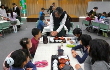 äžå°äŒæ¥ã»èŸ²æ¥ã®æç¶åãšæé·ãæ¯ããæ¯æŽã®å
å®