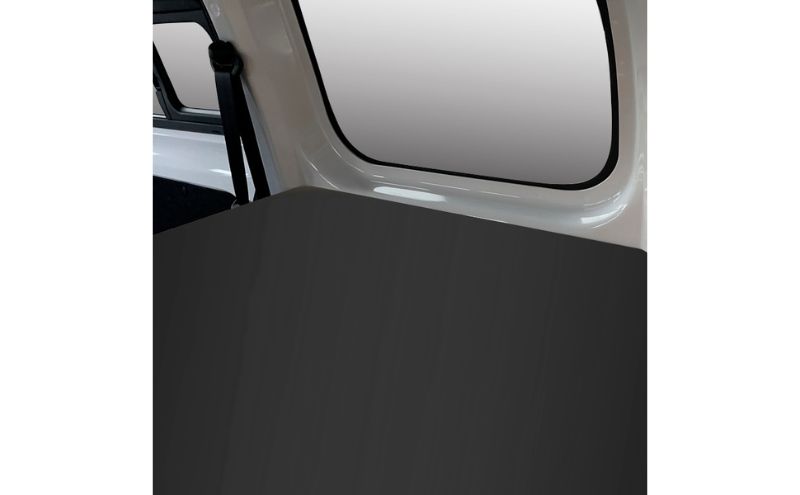 日産　NV200バネット用　カーゴトレイ カー用品 収納 テーブル 