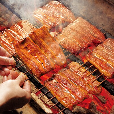 三代目むら上の職人手焼　浜名湖産鰻蒲焼120g(8枚)　たれ・山椒、お吸物付き【配送不可地域：離島】【1403785】