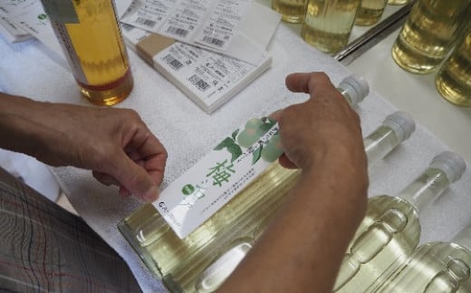 伊豆 月ヶ瀬 こだわりの 梅シロップ 500ml×６本セット 028-001　【 国産 無添加 焼酎 炭酸水 炭酸 飲料 果実 青果 果樹 ドリンク かき氷 お菓子 ケーキ ジュース 瓶 贈り物 ギフト プレゼント お土産 手土産 お取り寄せ 伊豆　梅シロップ 梅しろっぷ うめしろっぷ シロップ しろっぷ 梅 うめ ウメ　】