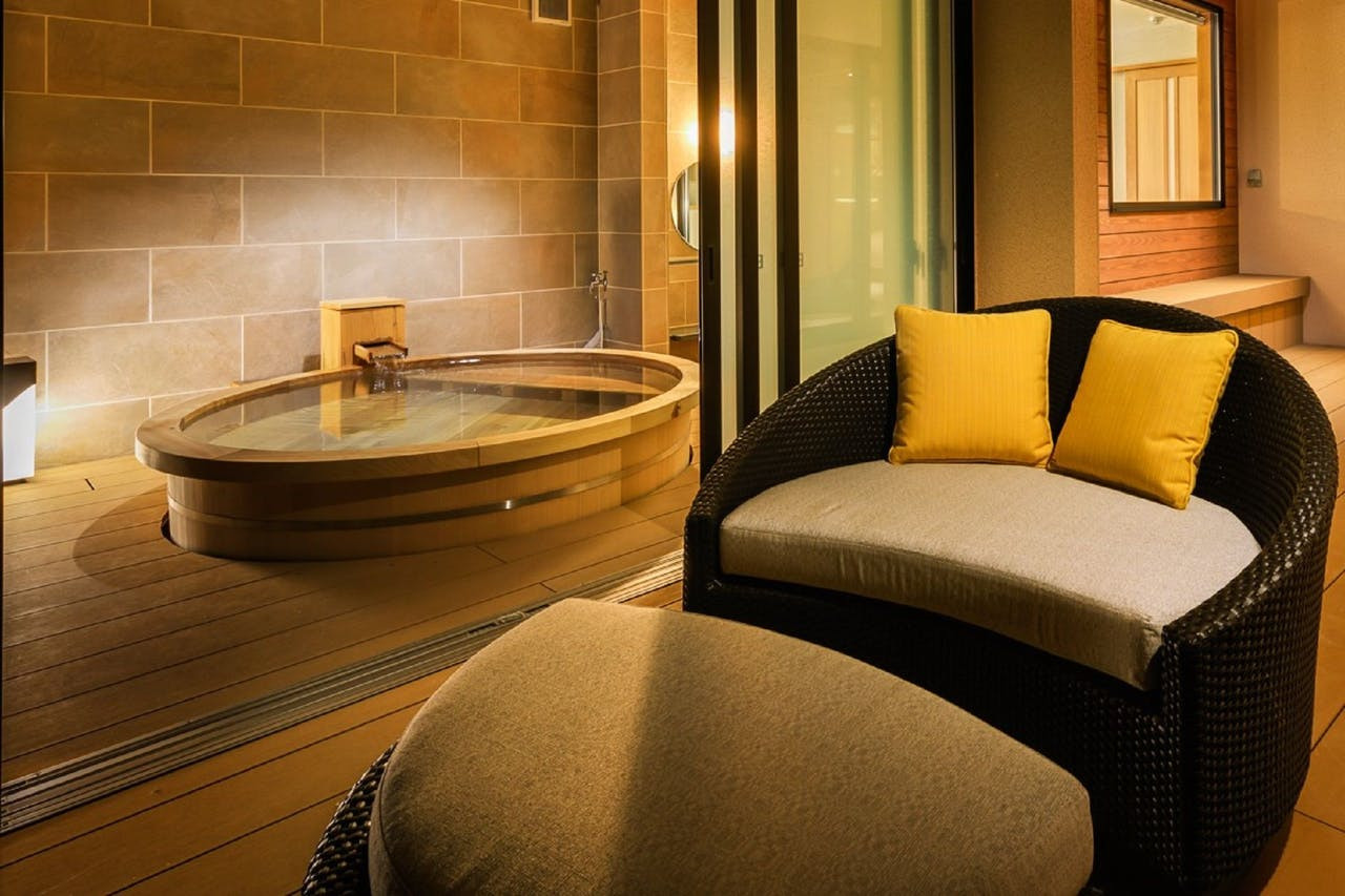 土肥温泉ふたりとわに 縁 客室露天風呂 付 2名様1室（1泊2食付） 【静岡県 伊豆市 温泉 温泉宿 宿泊券 宿泊 旅行 旅行クーポン 商品券 ペア 静岡県 伊豆市　西伊豆 土肥 2名様 露天風呂 露天風呂付 温泉 温泉宿 宿 ホテル 旅館 高級 特別 宿泊 宿泊券 宿泊利用券 商品券 チケット クーポン 旅行 入浴 国内 絶景温泉 静かな宿 おしゃれ 温泉宿】 G-23