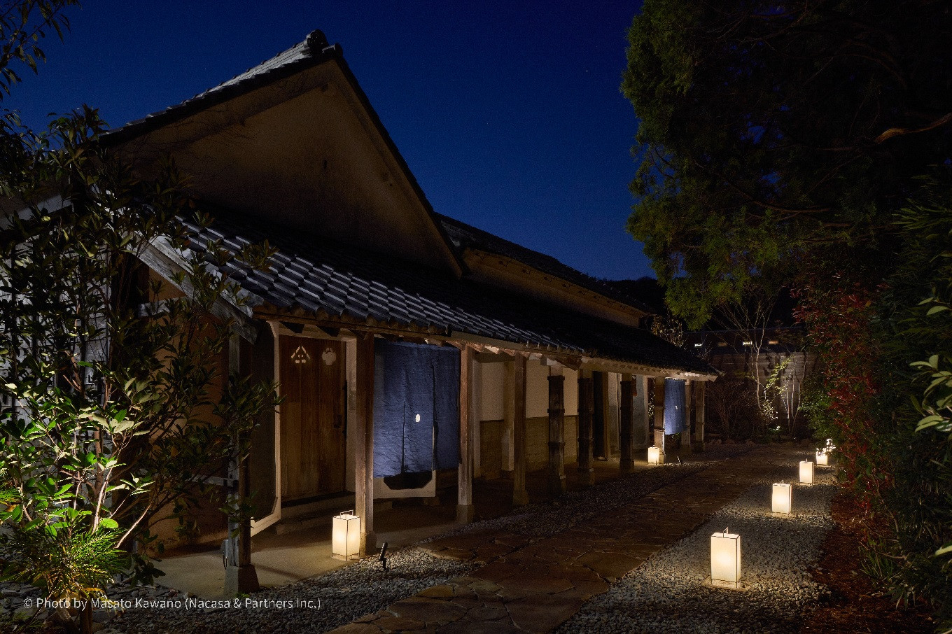 ロクワット 西伊豆 LOQUAT 土肥温泉 蔵一棟貸し 露天風呂付 客室 宿泊券 ２名様（１泊２食付き） ※1日 2組様 限定【 静岡県 伊豆市 ペア カップル 宿泊 温泉 温泉宿 旅行クーポン 静岡 伊豆 蔵 限定 贅沢 ジェラテリア ベーカリー ラグジュアリー 名家 白枇杷 地産地消 】 60-003