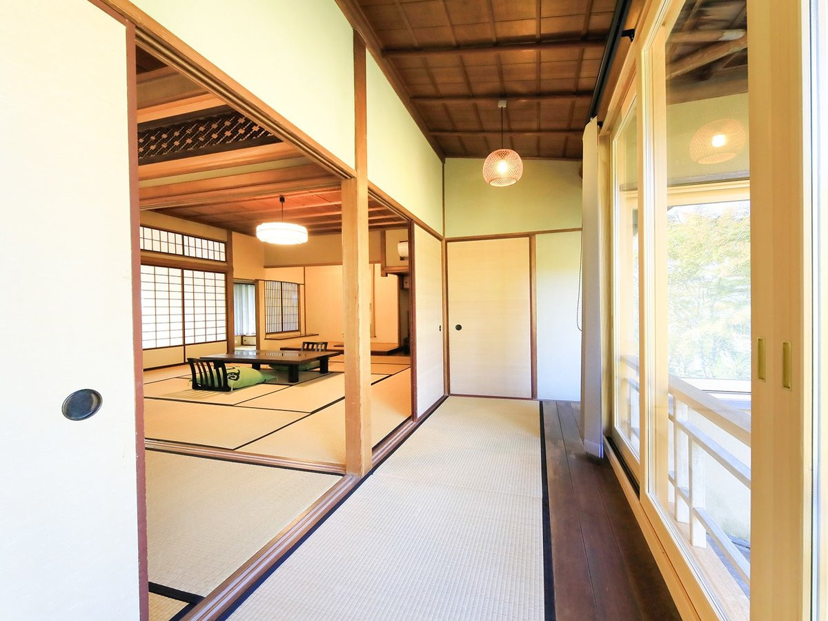 【新井旅館】特別室 吉野の棟 ペア宿泊券 １泊２食付 温泉 食事 癒し カップル 記念日 静岡県 伊豆市 修善寺温泉 国の登録文化財の宿