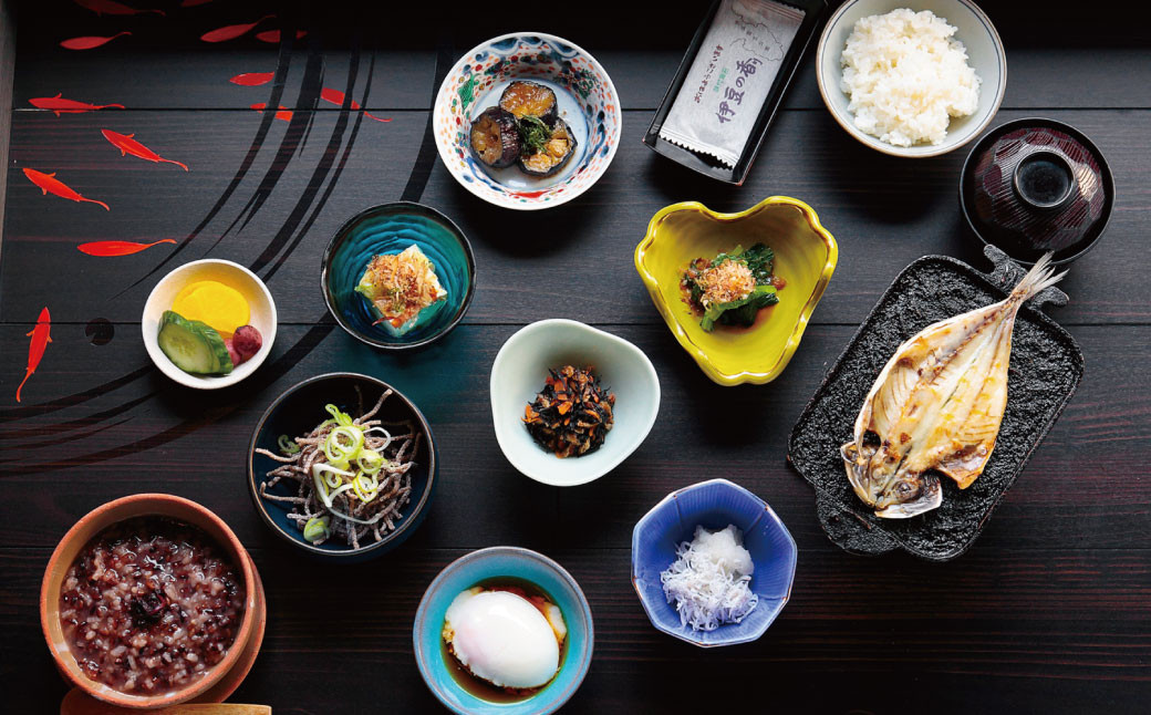 修善寺温泉 五葉館 宿泊除外日なし １日１組 限定 完全貸切 １泊２食付 宿泊券 (最大８名 ※７名 以下での利用の場合：利用人数に合わせ 追加料理 や お土産セット 付）【静岡県 伊豆市 温泉 温泉宿 宿泊券 宿泊 旅行 旅行クーポン 商品券 静岡 伊豆 】 150-002