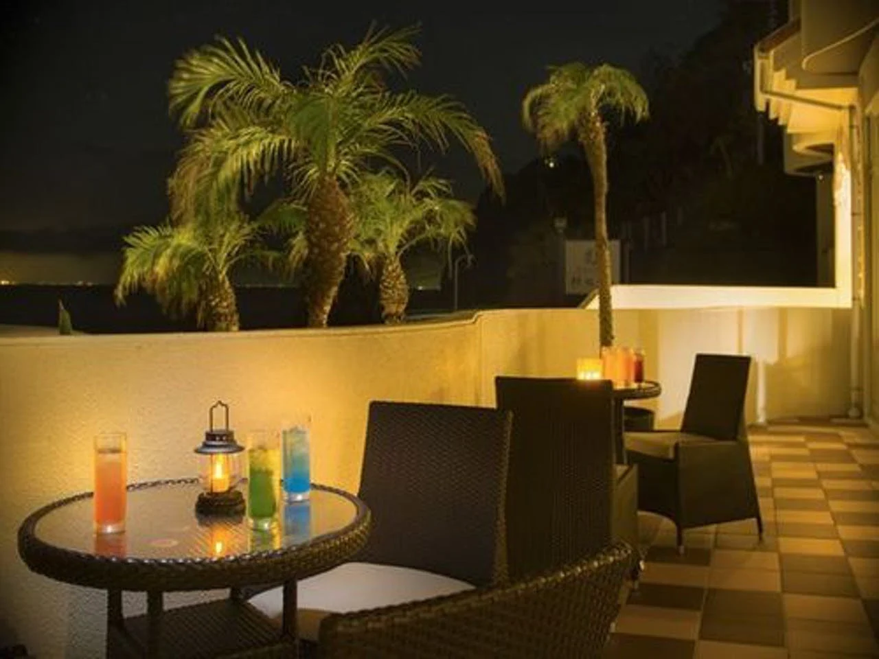 土肥温泉 BEAUTY＆SPA RESORT IZU 頬杖の刻 オーシャン＆サンセットビュー露天風呂付 宿泊券 2名様1室利用 （1泊2食 付）【静岡県 伊豆市 温泉 温泉宿 宿泊券 宿泊 旅行 旅行クーポン 商品券 静岡 伊豆 オーシャンビュー 夕食付き 朝食付き 海辺 夕陽 貸切露天風呂 新鮮 海の幸 自然 山の幸 創作フレンチ 料理 海一望 スイートルーム 和洋折衷】E-23