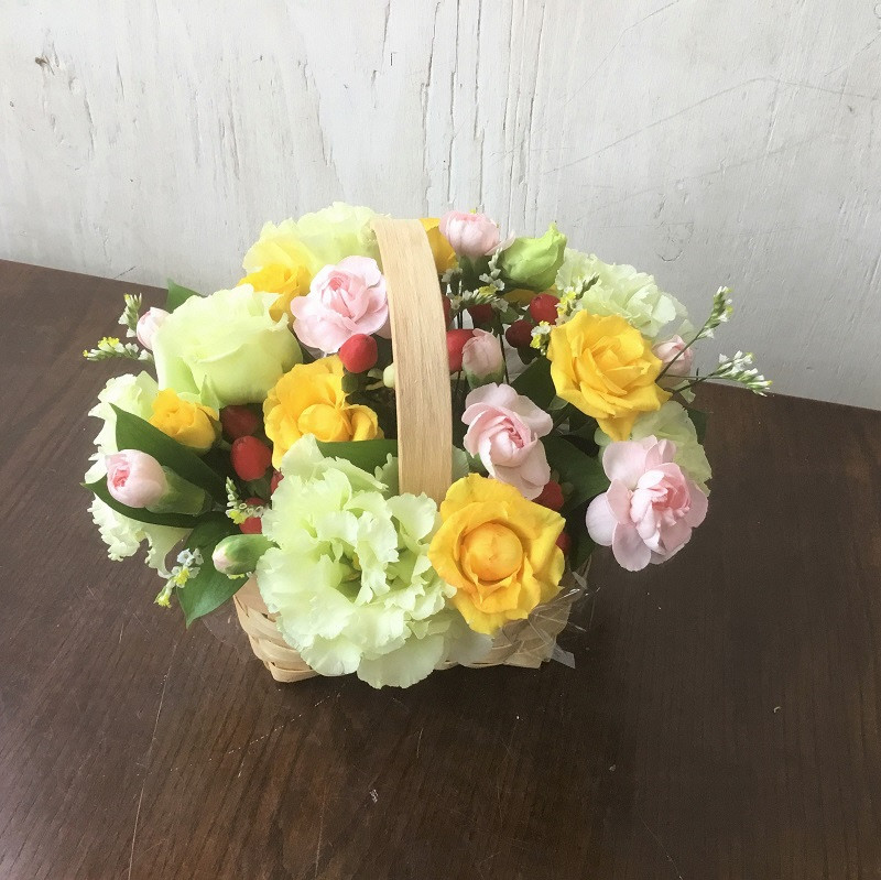 あきつフルール メモリアル 御供花束・アレンジメント　【伊豆 花 ギフト フラワー アレンジメント 供え花】 011-002