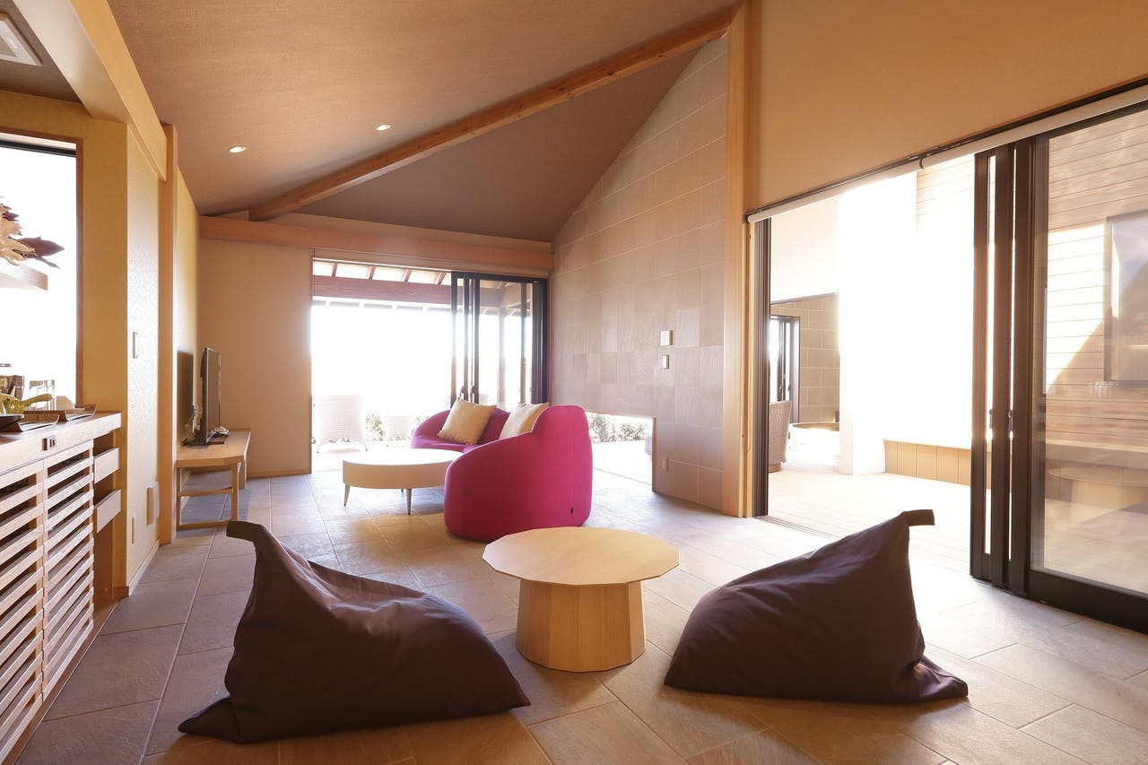 土肥温泉ふたりとわに 縁 客室露天風呂 付 2名様1室（1泊2食付） 【静岡県 伊豆市 温泉 温泉宿 宿泊券 宿泊 旅行 旅行クーポン 商品券 ペア 静岡県 伊豆市　西伊豆 土肥 2名様 露天風呂 露天風呂付 温泉 温泉宿 宿 ホテル 旅館 高級 特別 宿泊 宿泊券 宿泊利用券 商品券 チケット クーポン 旅行 入浴 国内 絶景温泉 静かな宿 おしゃれ 温泉宿】 G-23