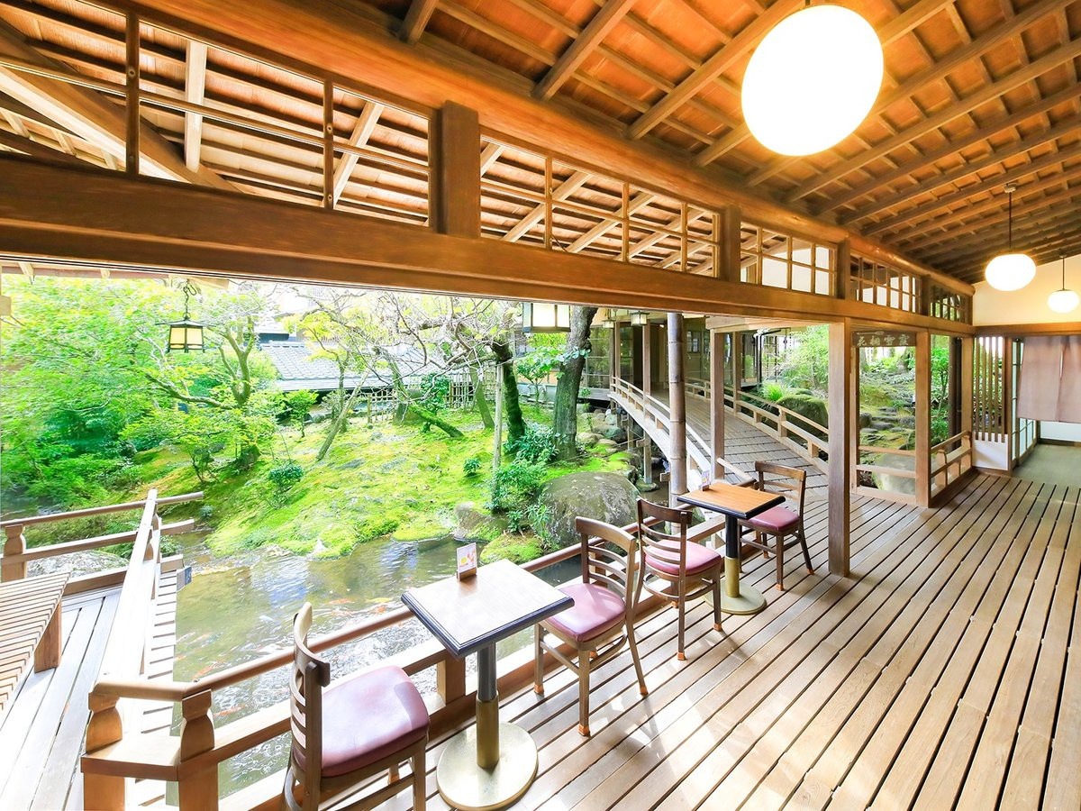 修善寺温泉 新井旅館 個室休憩 昼食会席・日帰り入浴ペア券 【温泉 温泉宿 旅館 ホテル 旅行 旅行クーポン 日帰り ペア券 静岡県 伊豆　静岡県 伊豆市　岡 伊豆 新井旅館 国 登録文化財 宿 個室休憩 昼食 会席 日帰り 入浴 ペア券 温泉 露天風呂 貸し切り 温泉宿 旅館 ホテル 旅行 旅行クーポン 日帰り ペア券 非日常 空間 贅沢 個室 静岡県 伊豆　 】　049-002