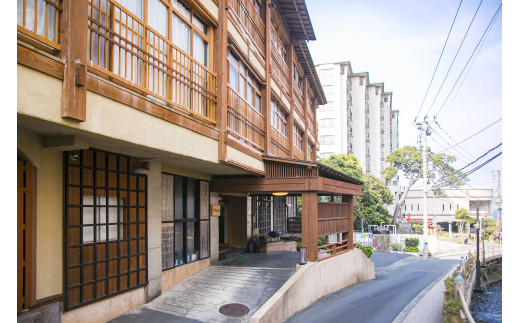 温泉　WAKUWAKU　熱川温泉　湯花満開　源泉　２L×３　タオル　パンフレットセット　1065