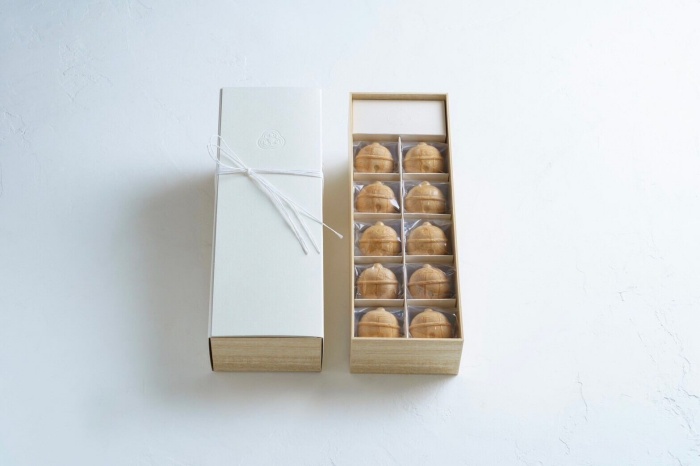 片菅 鈴香 最中 和菓子 つぶあん 10個入（贈答用 お土産 挨拶 お祝い 法要）1391 ／ 和菓子 片菅 KATASUGE 静岡県 東伊豆町