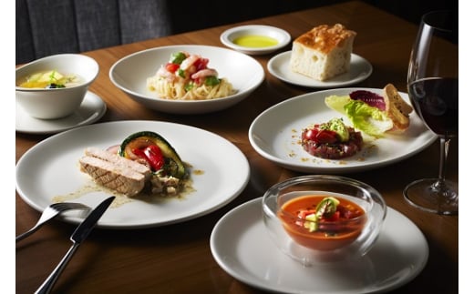 富士スピードウェイホテル　トロフェオディナー2名様、選べる1ドリンク付き