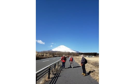 P36å¯å£«å±±ã»äžåœå±±ã»æç¥å±±ã»éæå±±ã®ã¬ã€ãå©çšåžïŒã¬ã€ã1åÃ1æ¥åïŒ