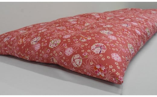 純綿わた入り手作り敷ふとん　色ピンク系・柄おまかせ