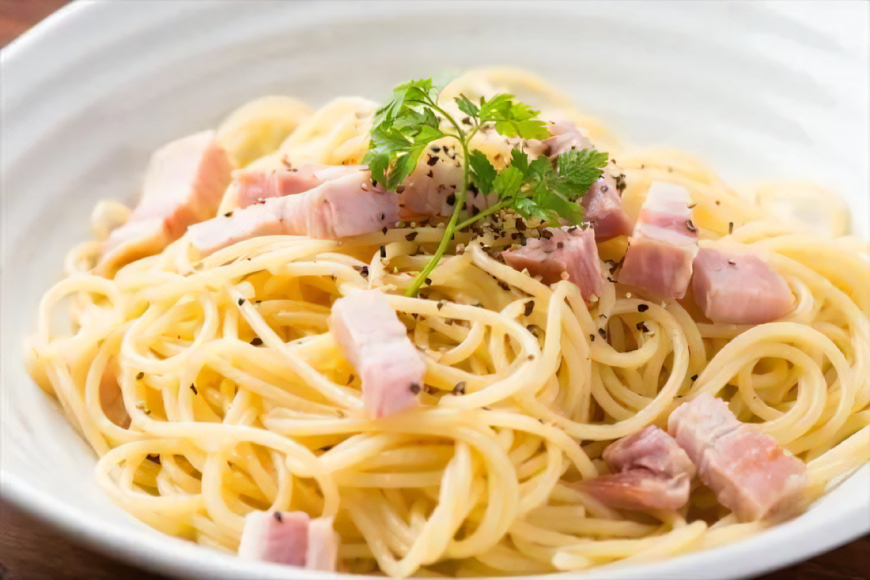 【三代目!肉工房 松本秋義】 すっごいスモークベーコン ブロック 300g×5 [吉田ハム工場 静岡県 吉田町 22424661] ベーコン べーこん 肉 加工肉 スモーク ベーコンエッグ 豚肉 国産 豚 豚バラ肉 おつまみ