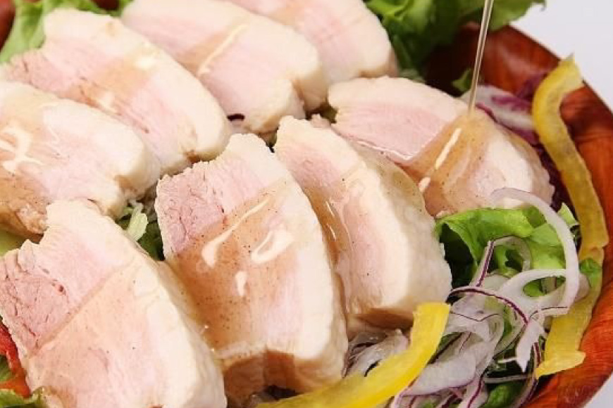 【三代目！肉工房 松本秋義】まっ白煮豚400g×5 [吉田ハム工場 静岡県 吉田町 22424671] 煮豚 松本秋義 冷凍 食品 豚肉 豚バラ肉 チャーシュー ブロック 焼き豚 肉 角煮 豚角煮 保存料 おつまみ おかず つまみ