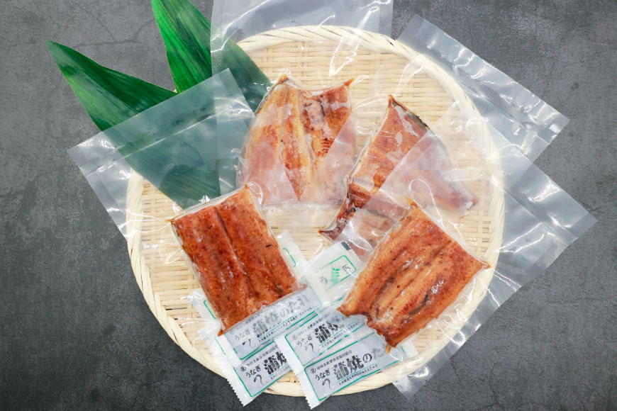 うなぎ 国産 うなぎ蒲焼セット カット4P (80g×4P 小袋たれ山椒付×4P) [静岡うなぎ漁業協同組合 静岡県 吉田町 22424688] 静岡県産 吉田町産 鰻 ウナギ 蒲焼き 蒲焼 かば焼き カバヤキ 真空パック 冷凍 うなぎ うな丼 うな重 鰻重 土用の丑の日 丑の日