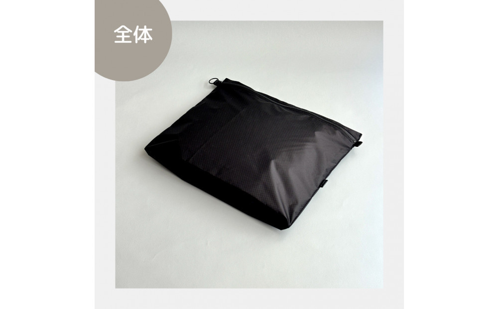 【黒】B5が入る軽いナイロンフラットポーチ　旅行用　着替え　大容量　横長　バッグインポーチ