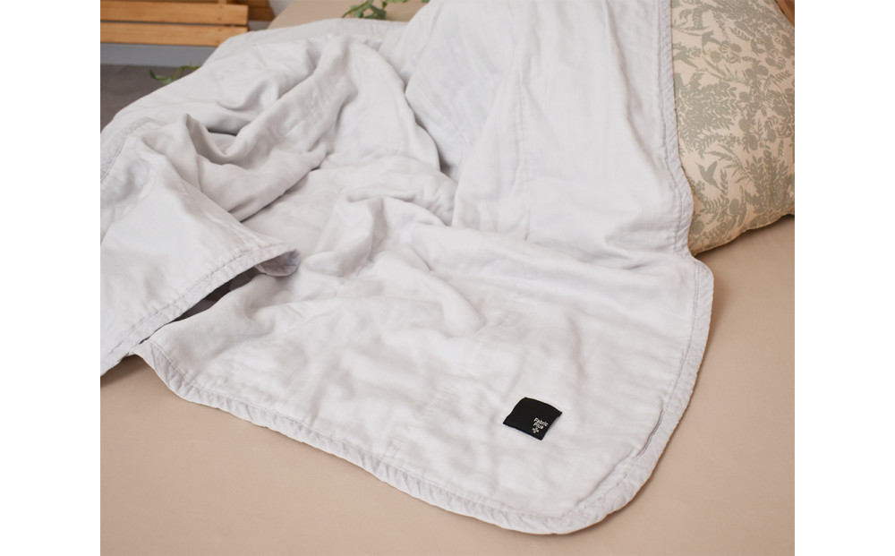 5重ガーゼキルトケット　シングル（アッシュグレー）