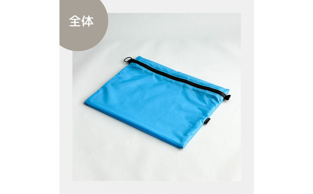 【水色】A5サイズが入る軽いナイロンフラットポーチ　旅行用　着替え