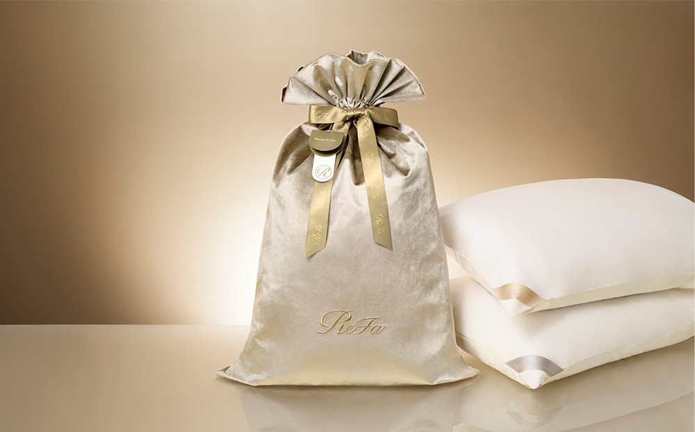 リファ VITALPILLOW PREMIUM SUITE