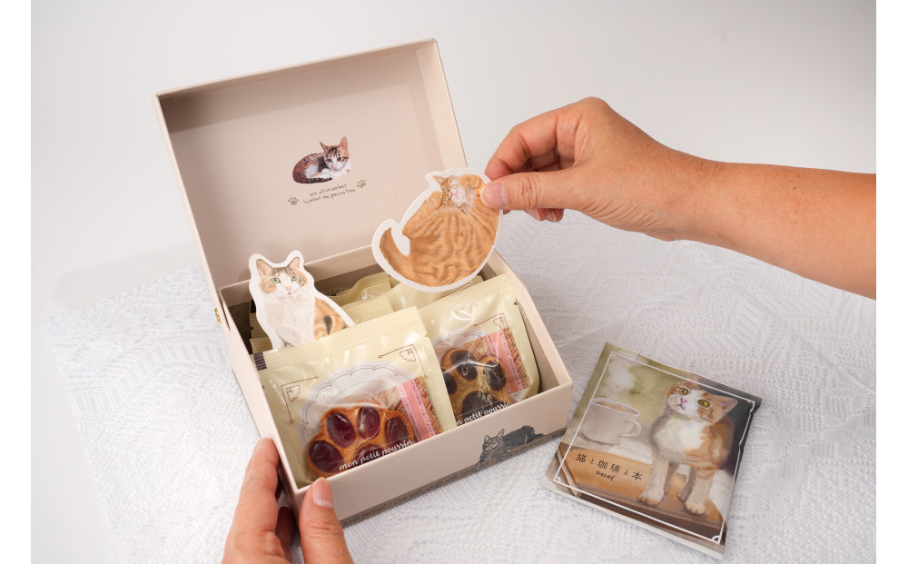 チャリティギフトボックス ～肉球スイーツ６点～