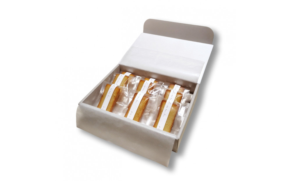 お米のフィナンシェ