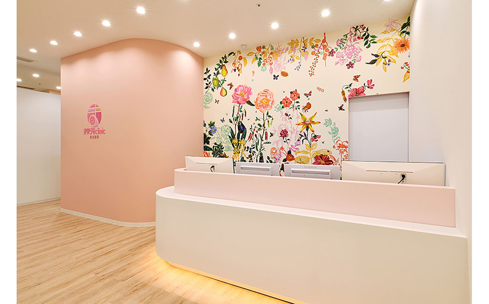 çŸå®¹å»çãè±æ¯ã»çŸèãéžã¹ãïŒæœè¡ïŒäžååãçµã¿åããèªç±ããŸãããªclinicåå€å±æ 