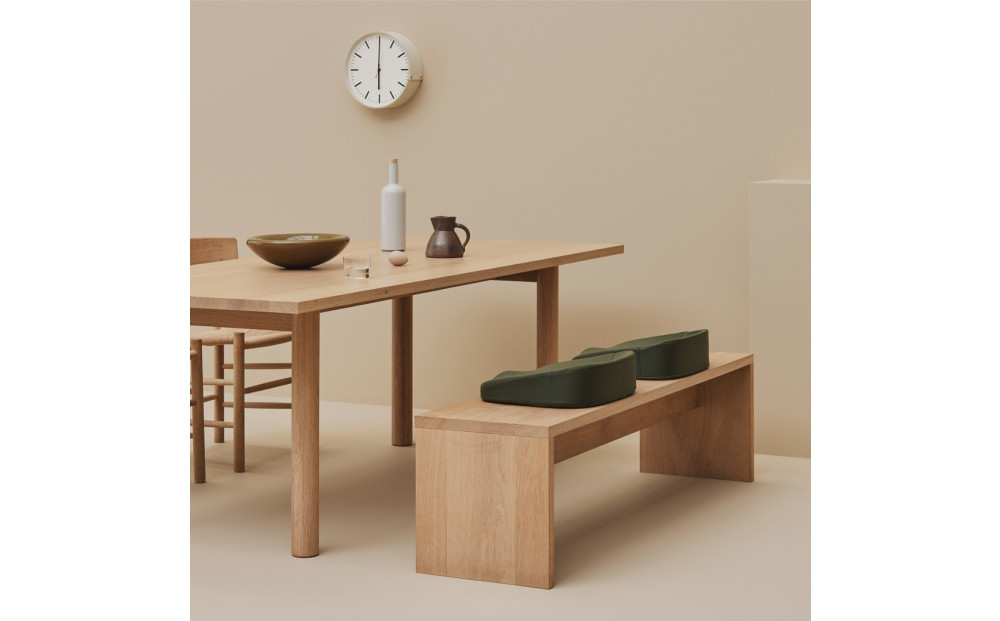 &MEDICAL KURASEAT W 【ブラック】