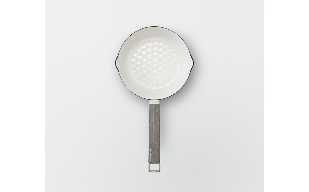 VERMICULAR YUKIHIRA 16cm ＆ドロップリッド＆専用ステンレスリッド（シーソルトホワイト） | 鍋 なべ 雪平鍋 調理器具 キッチン用品 VERMICULAR 鋳物ホーロー鍋 片手鍋 日本製 ガス火 ガス IH IH対応 和食 煮込み みそ汁 高級 おしゃれ ギフト プレゼント 人気 おすすめ 送料無料