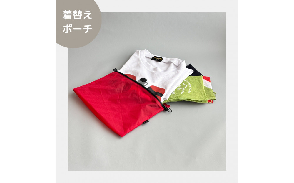 ãèµ€ãA5ãµã€ãºãå
¥ã軜ããã€ãã³ãã©ããããŒããæ
è¡çšãçæ¿ã