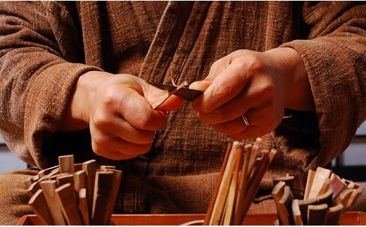 〈めざましテレビで紹介されました！〉匠の耳かき（節あり・茶色　専用ケース付）　ハンズマインド賞受賞　H013-030