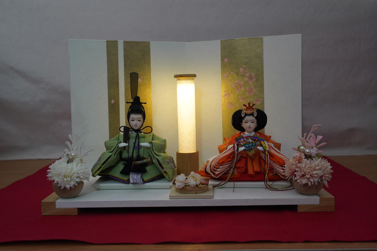 （ 数量限定 ）手の平サイズひな人形 『碧の夢手鞠』 人形作り40年 “平安天鳳”作 丹後ちりめん 人参草木染め 匠 手作り コンパクト 大切 こども ひな祭り 木製 今どき かわいい おしゃれ モダン にんじん 雛人形 ミニチュア 贈り物 京都 人形 着物 子供 孫 ふるさと納税限定 碧南市 H067-159