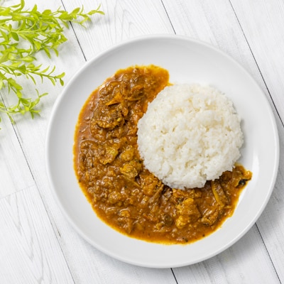 牛すじ煮込みスパイスカレーソース(3食セット)【配送不可地域：離島】【1552929】