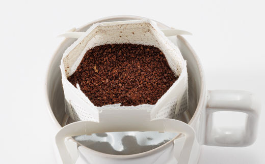 煎りたて挽きたてを詰め込んだコーヒードリップパックとパティシエの焼き菓子　詰め合わせ【1652977】